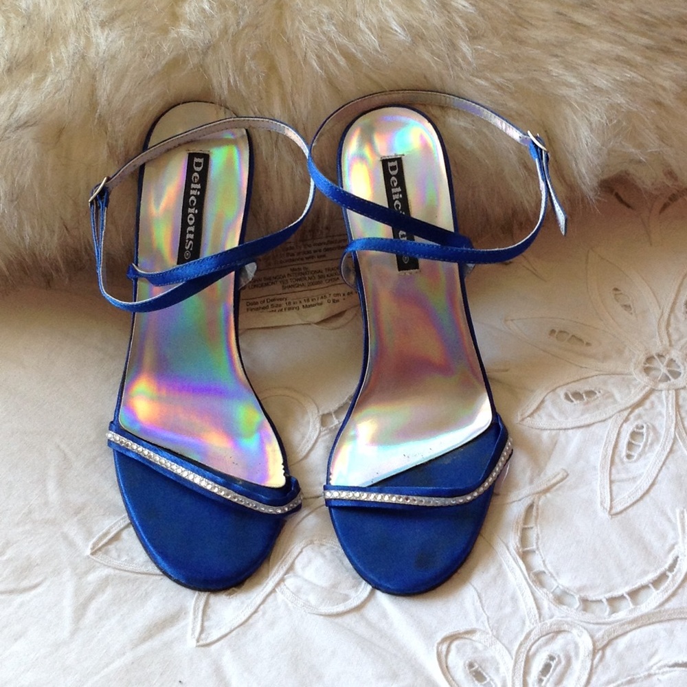 DELICIOUS BLUE STRAP/CLEAR HEEL SANDALS, 7